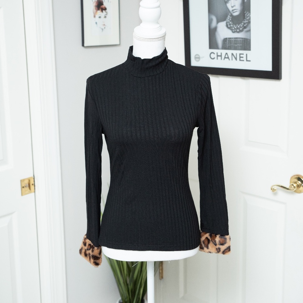 SHEIN Leopard Cuff Black Top - NWOT